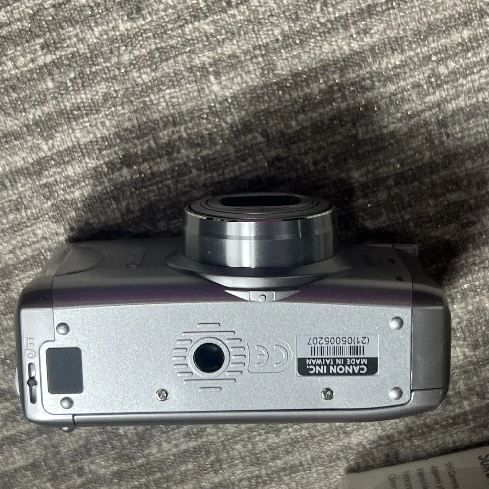Vintage Canon Sure Shot 150u 35mm Film Camera 38-150mm Zoom Silver Box Manual